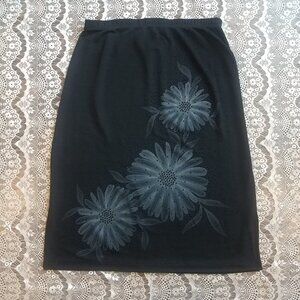 CDC- 90's vintage black floral skirt- Seed bead details SIZE 8